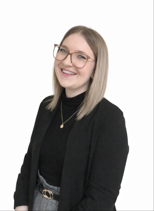 Tricia Derouin, CRHA